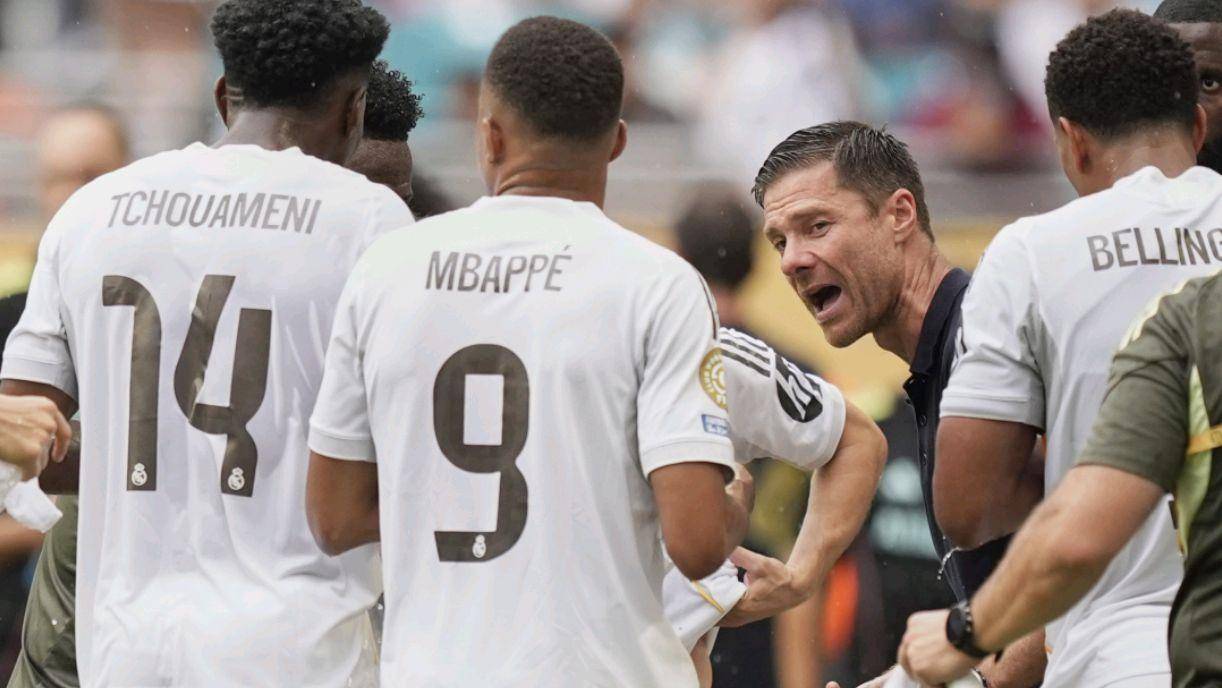 她在训练和 她在训练和